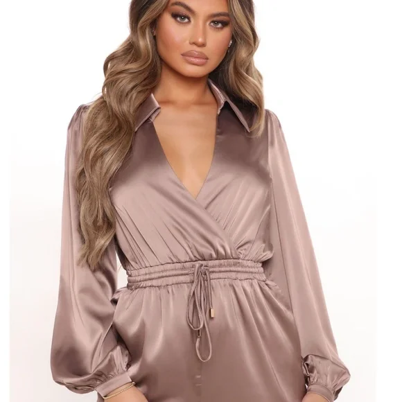 NEW Fashion Nova Satin Jumpsuit Beige/ Mocha (XS) - Picture 3 of 4